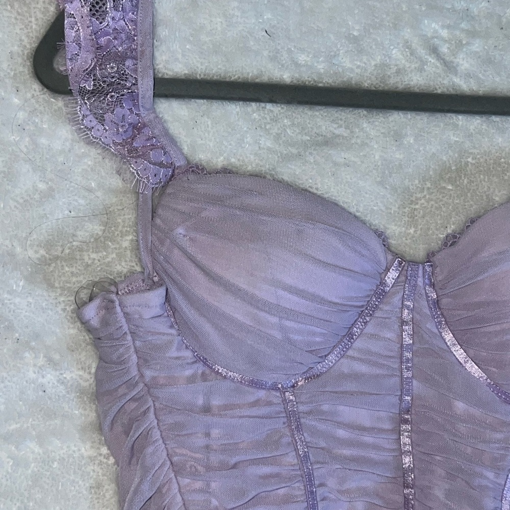 Elegant Lavender Lace Strap Dress